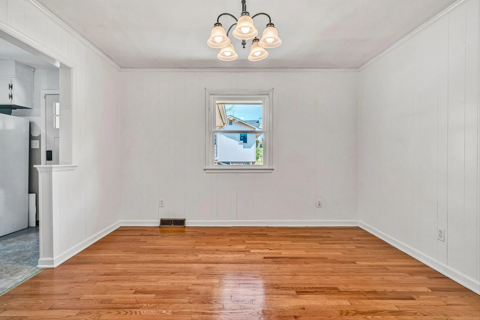 1129 Stoutamire DR - Photo 5