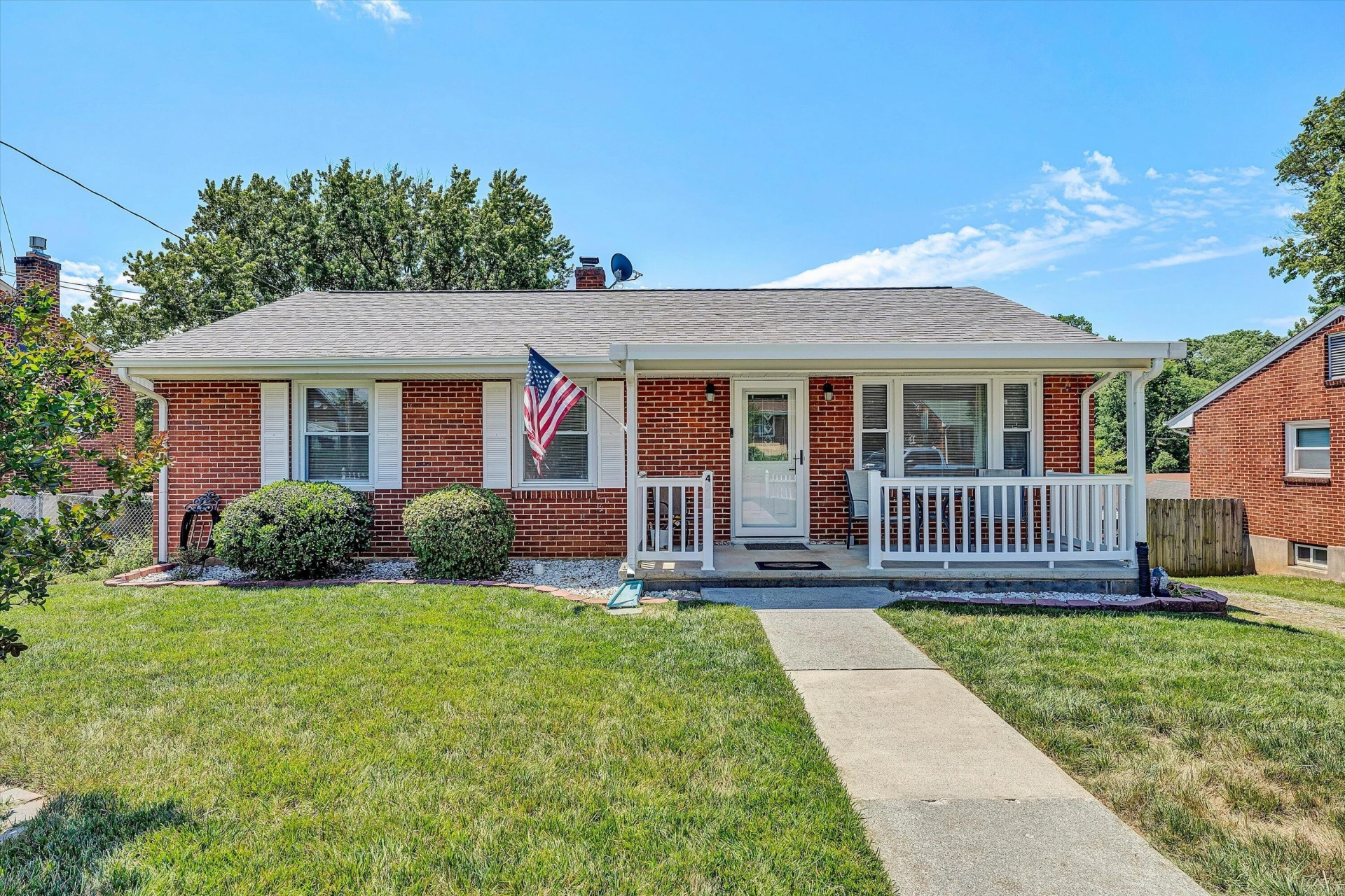 4928 Pomeroy RD NW - Photo 3