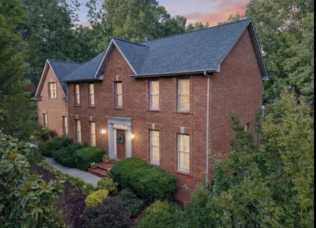 24 Queen Regent CT, Blue Ridge, VA, 24064