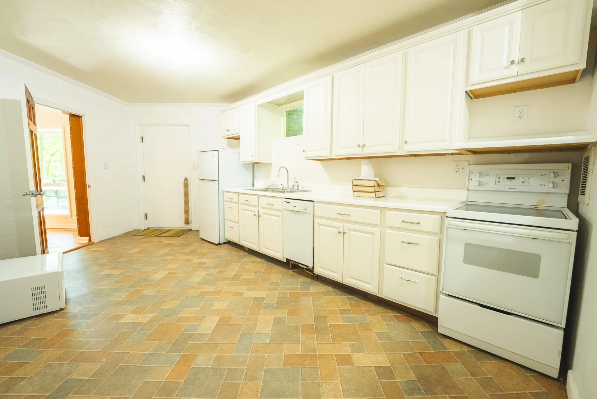 1200 Lakewood DR - Photo 38