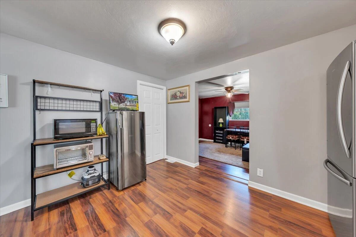 3648 Yellow Mountain RD SE - Photo 11