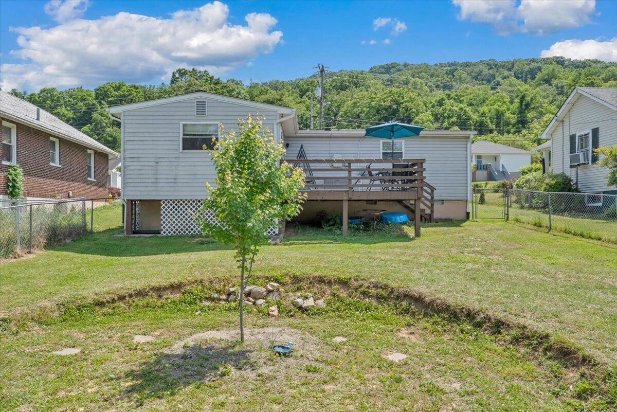 3648 Yellow Mountain RD SE - Photo 27