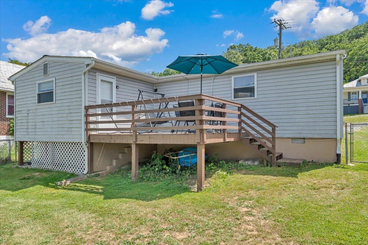 3648 Yellow Mountain RD SE - Photo 28