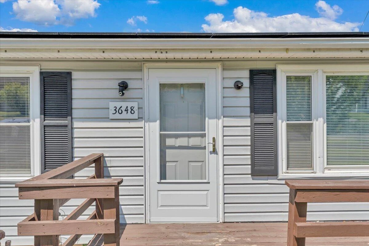 3648 Yellow Mountain RD SE - Photo 3