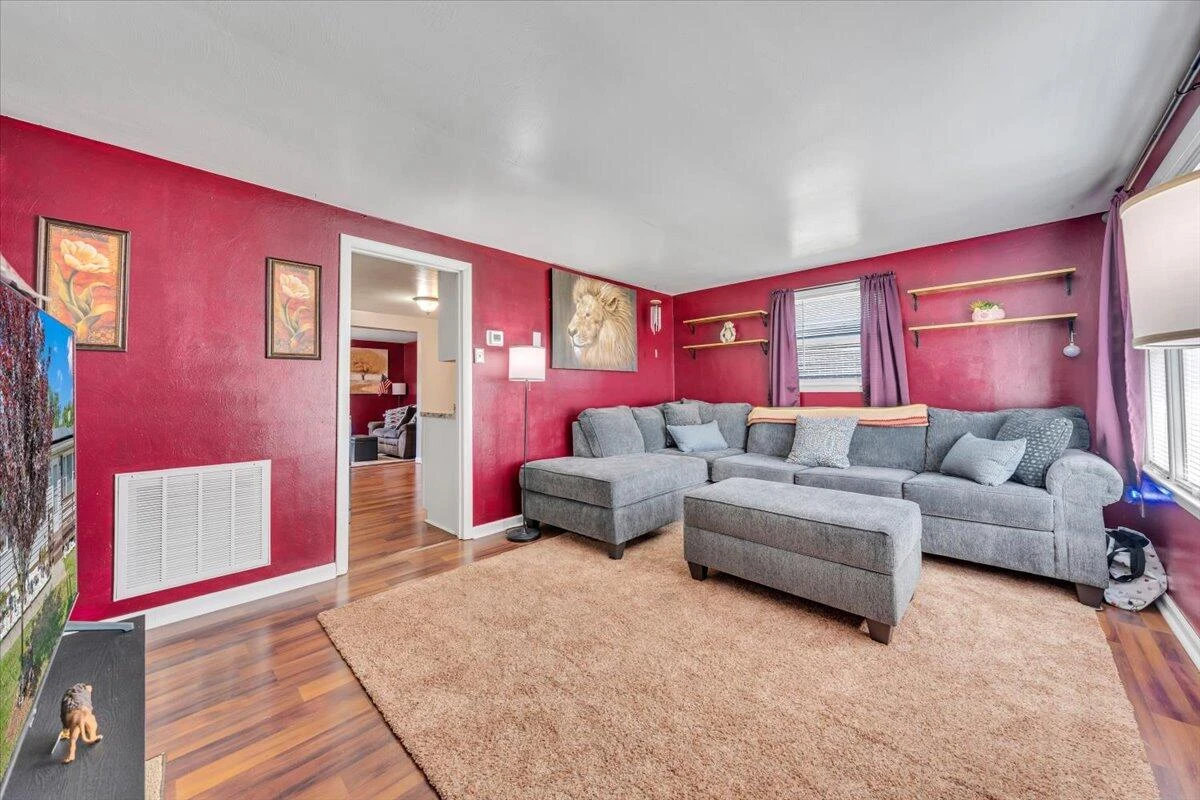 3648 Yellow Mountain RD SE - Photo 4