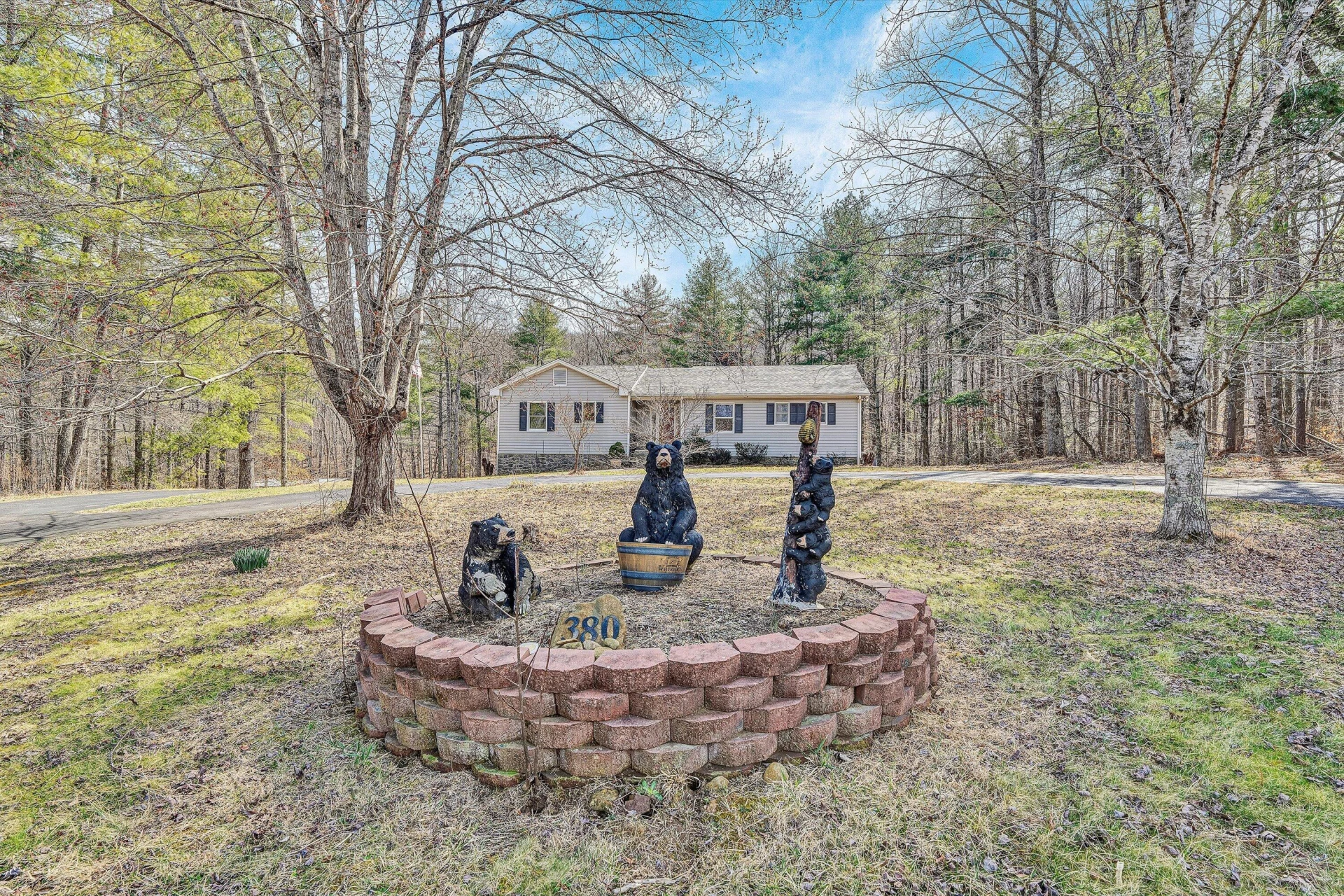 380 Countrywood LN - Photo 2