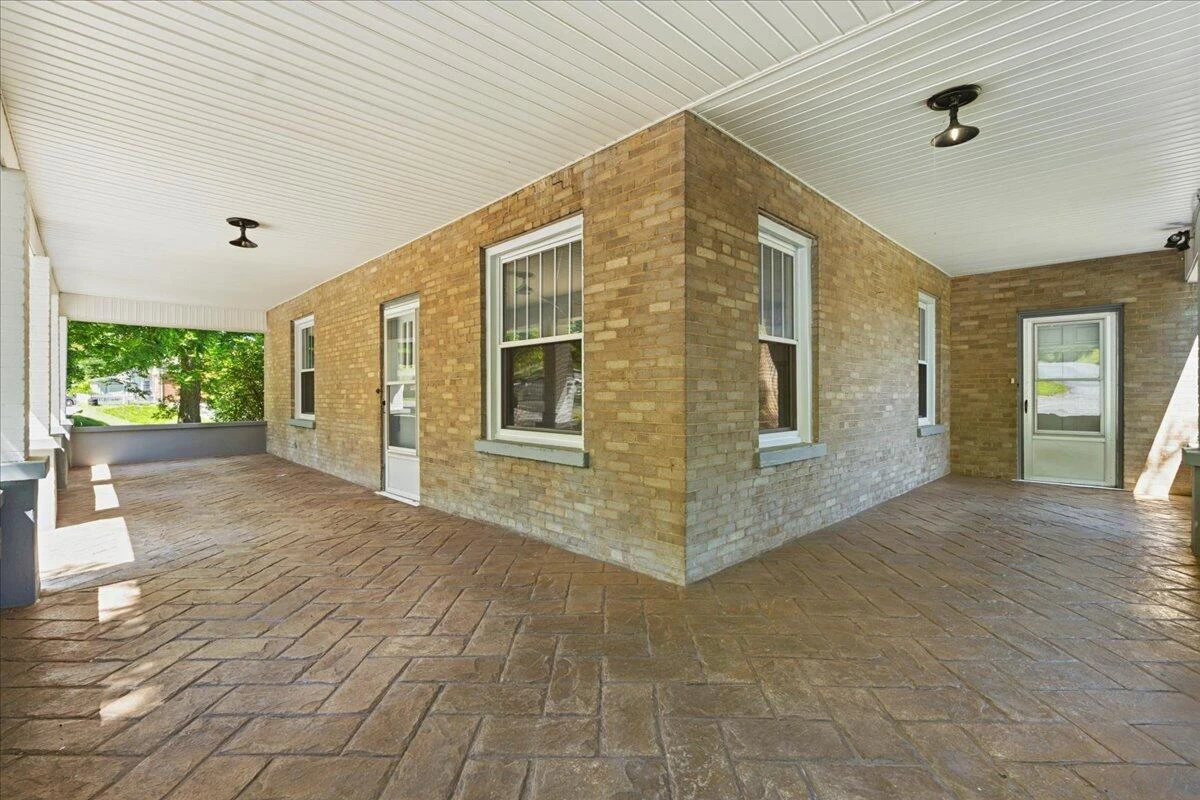535 Boyd ST - Photo 22