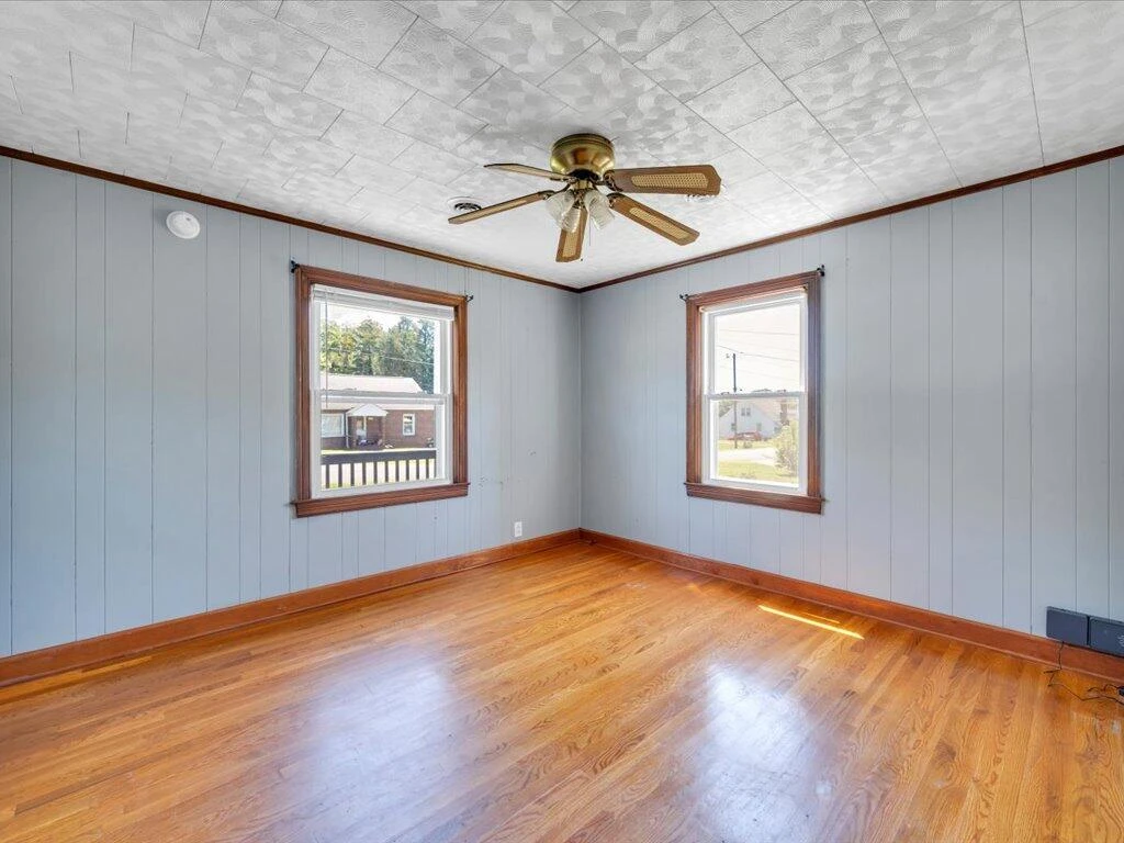 145 Alma BLVD - Photo 12
