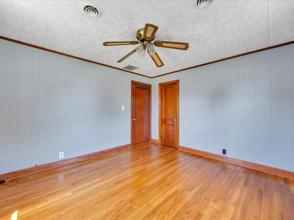 145 Alma BLVD - Photo 13