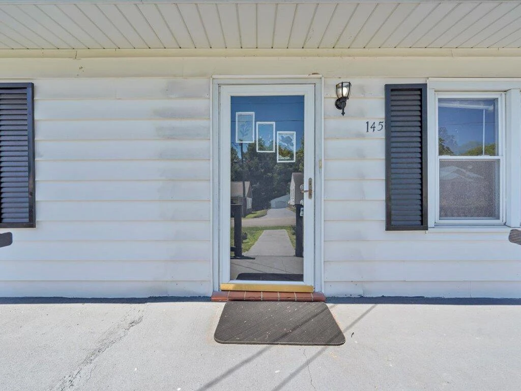 145 Alma BLVD - Photo 2