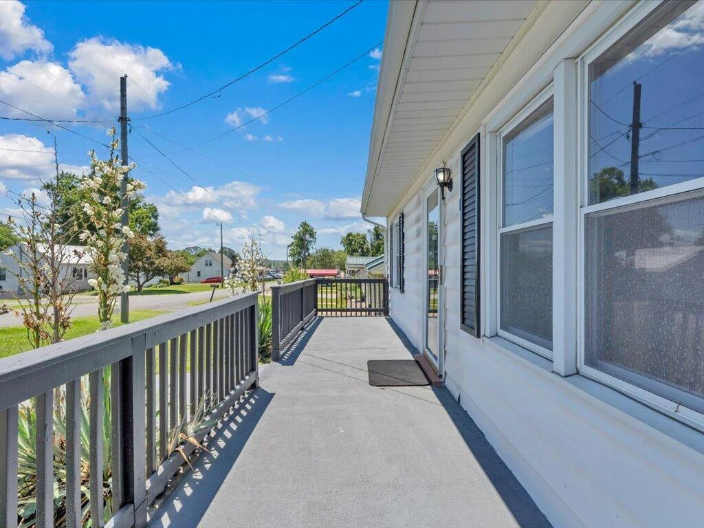 145 Alma BLVD - Photo 3