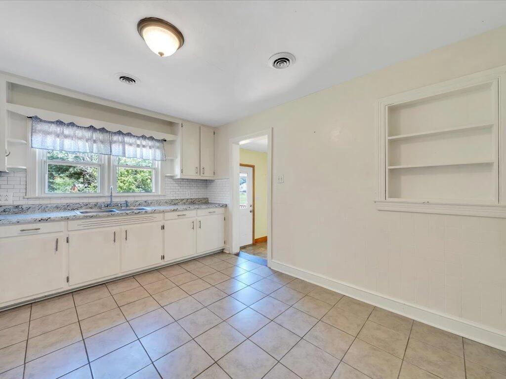 145 Alma BLVD - Photo 8