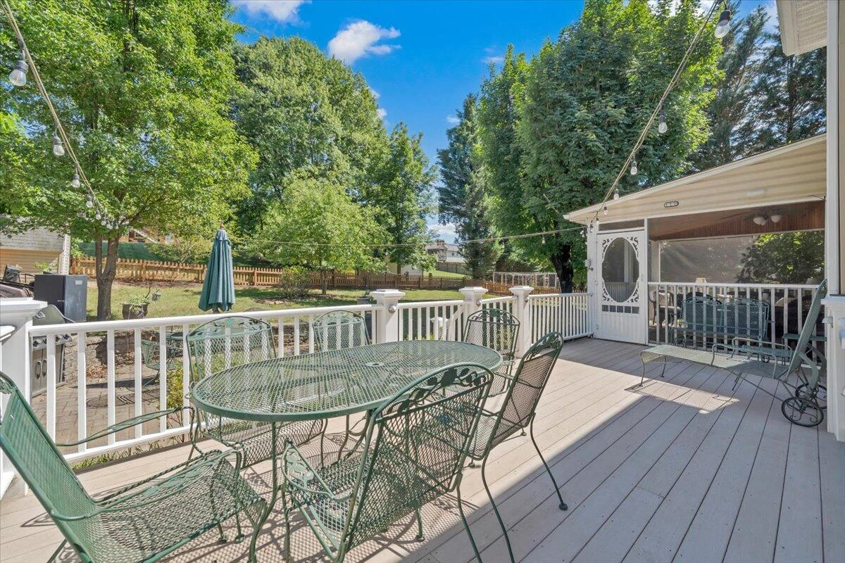 1510 Ashley DR - Photo 49