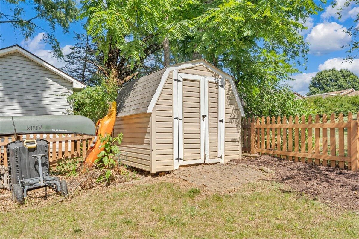 1510 Ashley DR - Photo 60