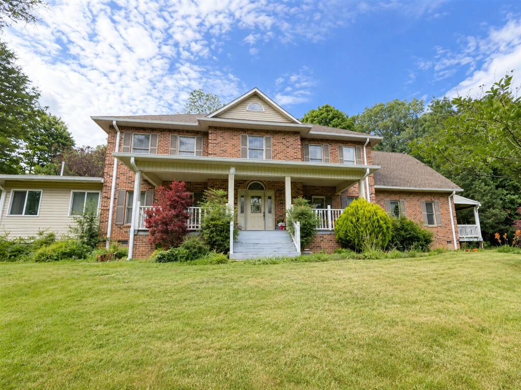 750 Hemlock RD NW