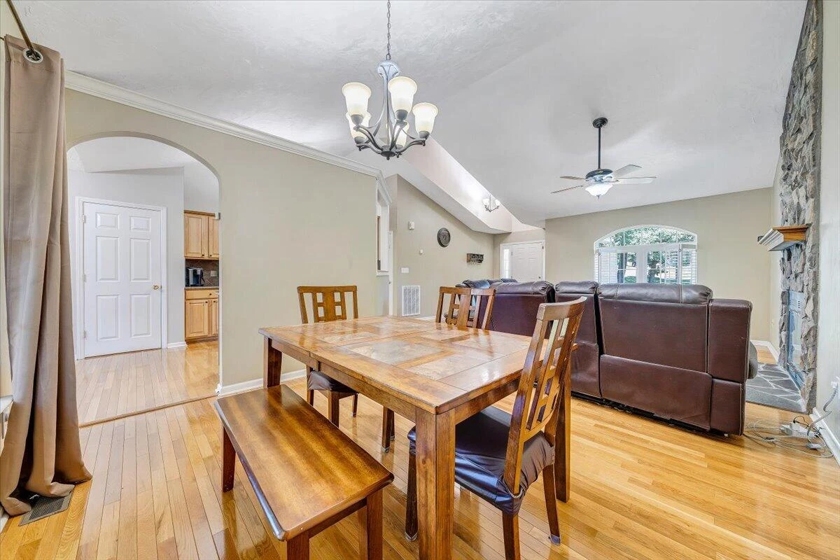 1425 Virginia Ridge DR - Photo 6