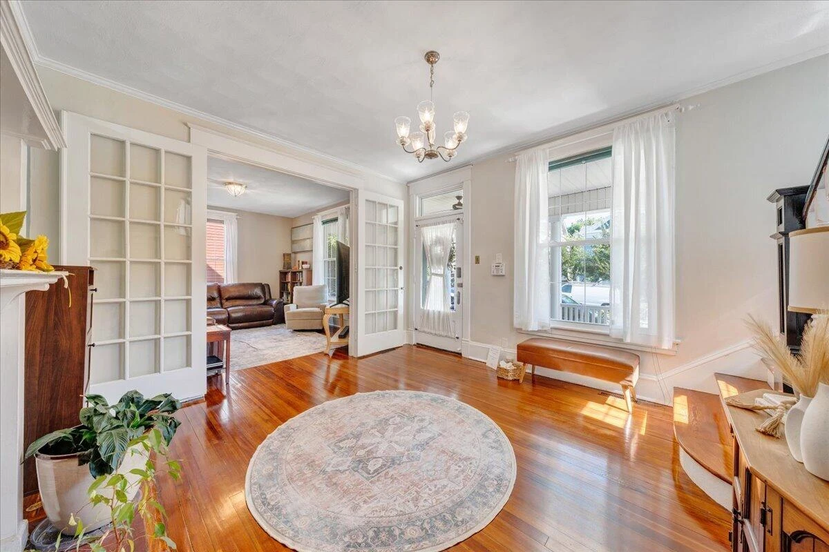 609 Allison AVE SW - Photo 10