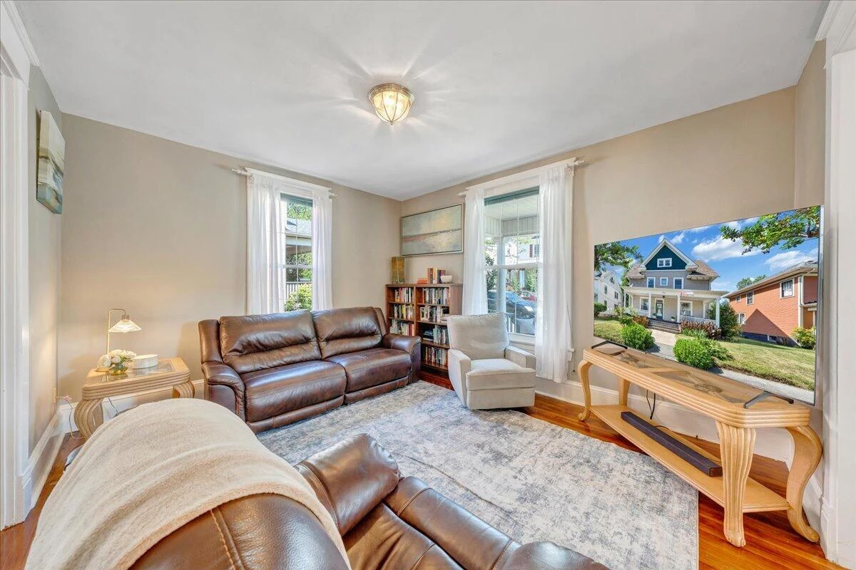 609 Allison AVE SW - Photo 11