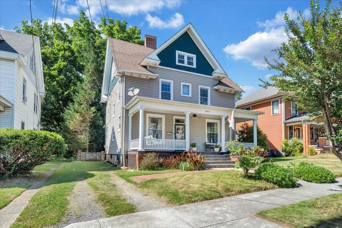 609 Allison AVE SW - Photo 2
