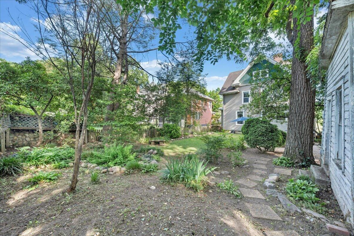 609 Allison AVE SW - Photo 43