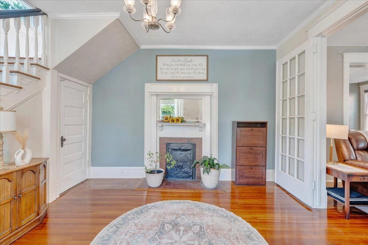 609 Allison AVE SW - Photo 9