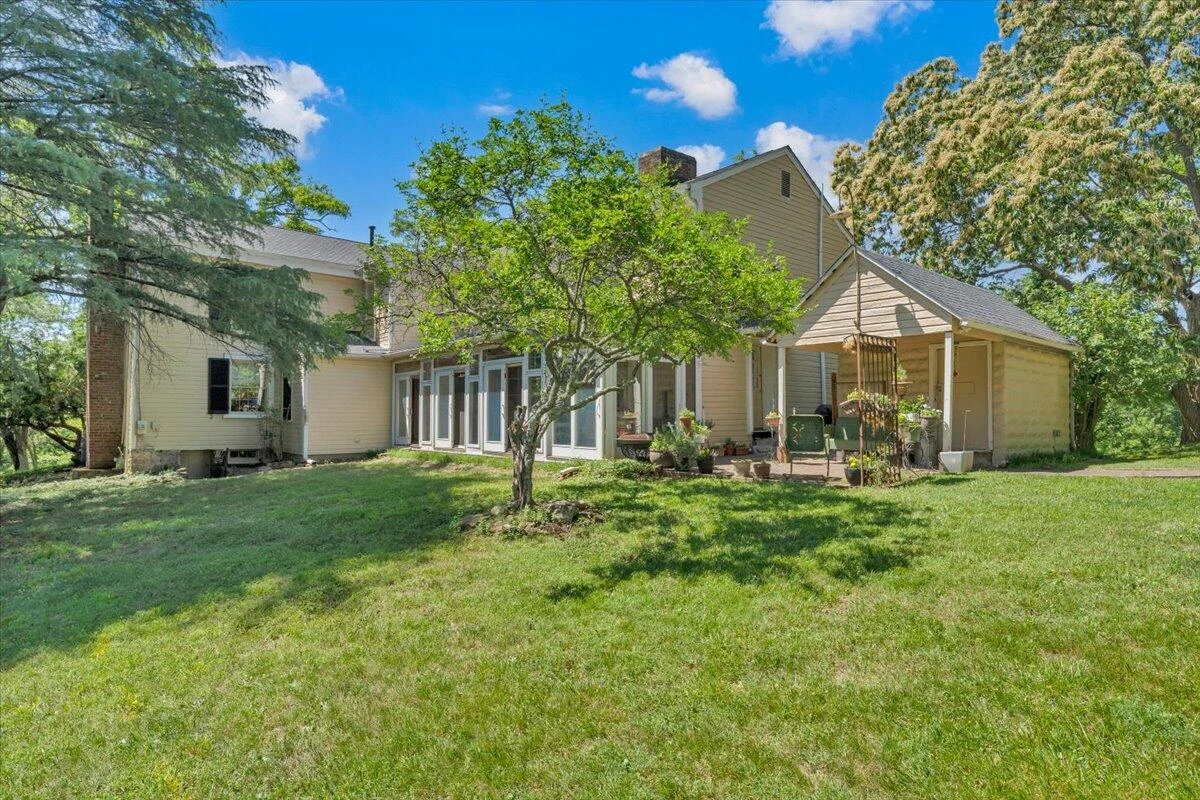2801 Brandon AVE SW - Photo 2