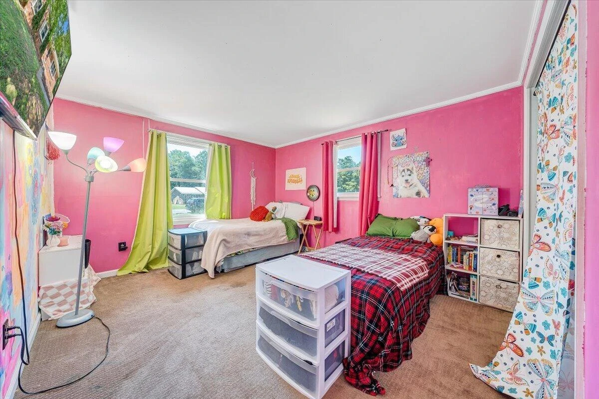 390 Rakes RD - Photo 13