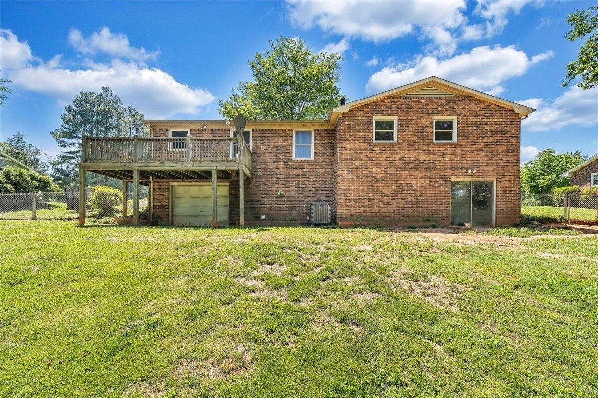 390 Rakes RD - Photo 18