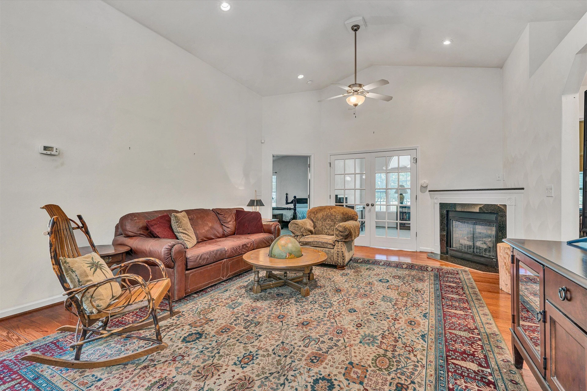 4904 Renee LN - Photo 10