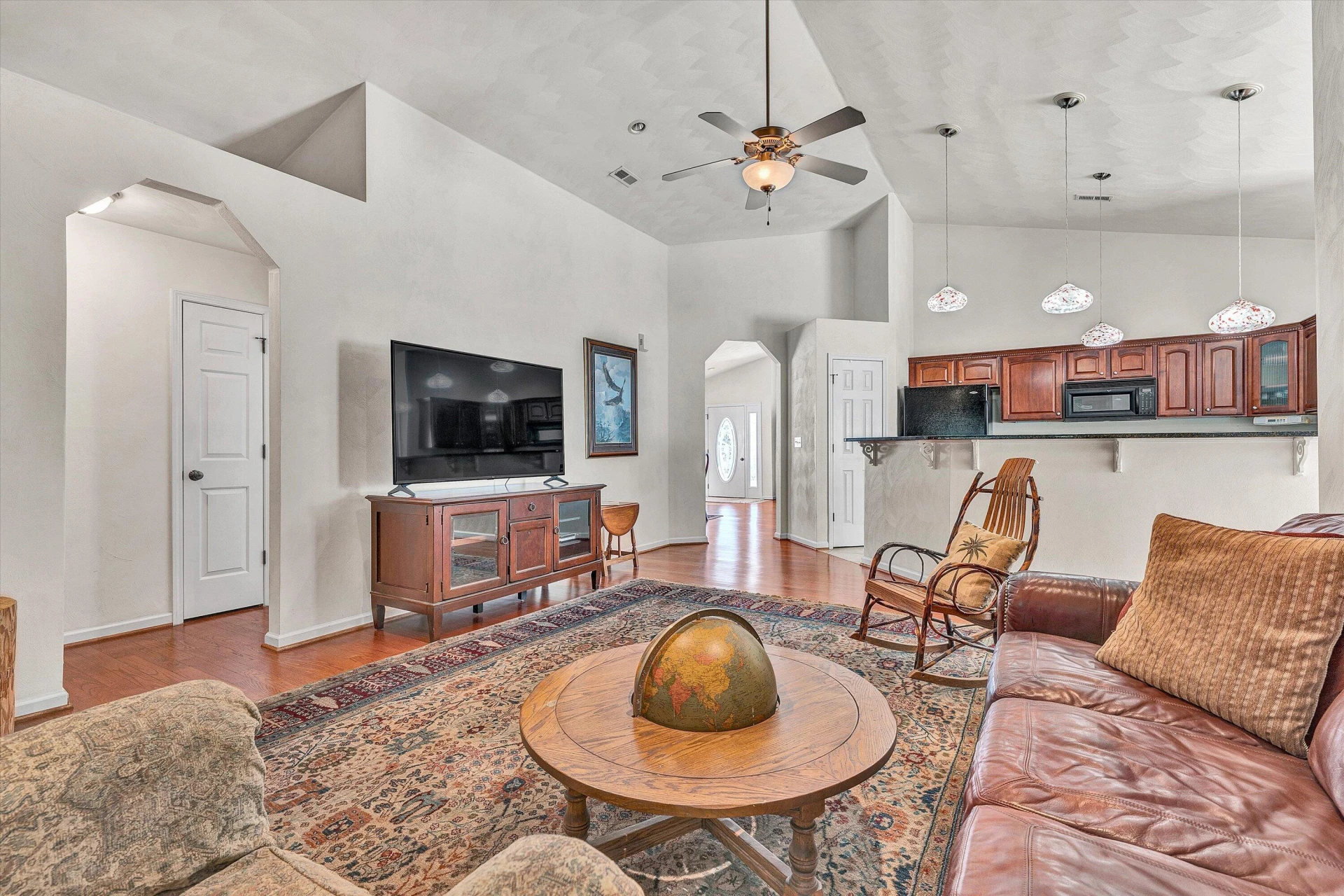 4904 Renee LN - Photo 11