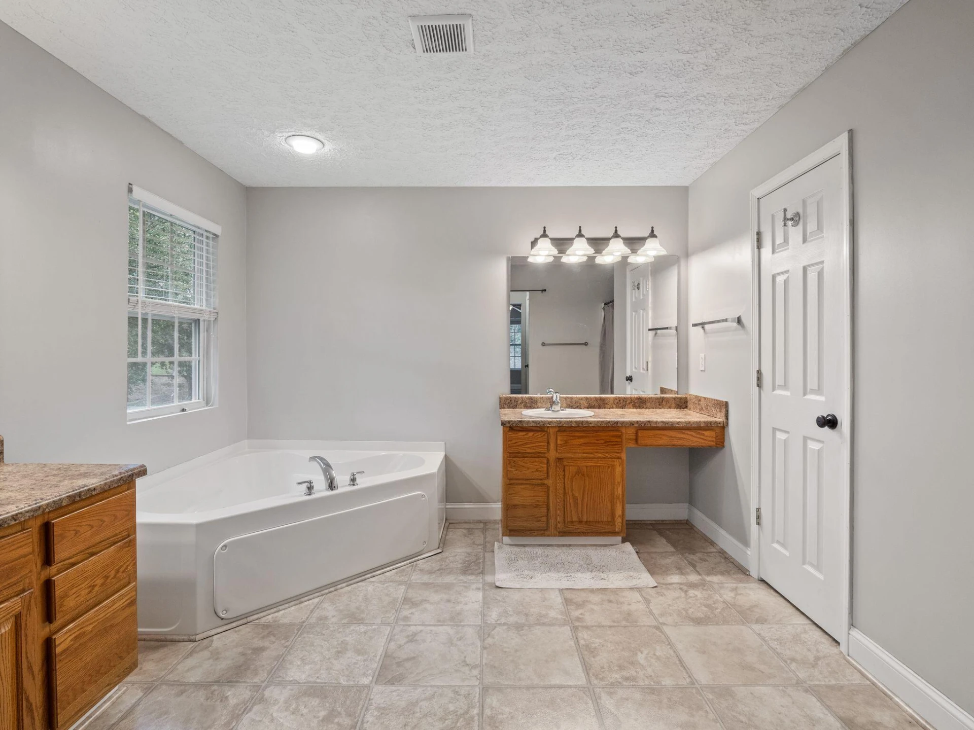 5898 Lakemont DR - Photo 24