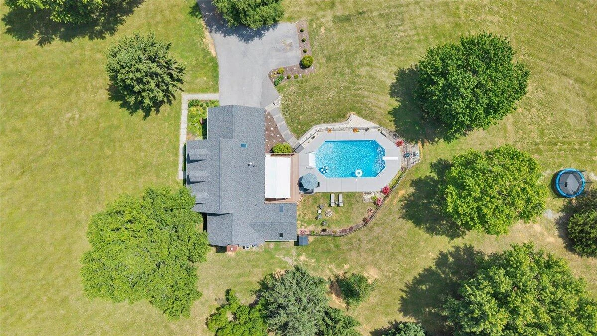 144 E Arrowhead CT - Photo 108