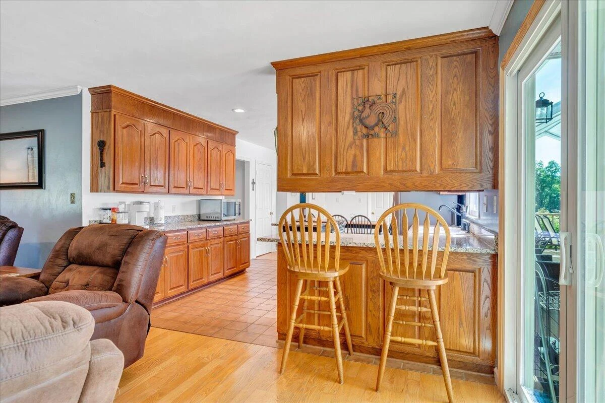 144 E Arrowhead CT - Photo 11