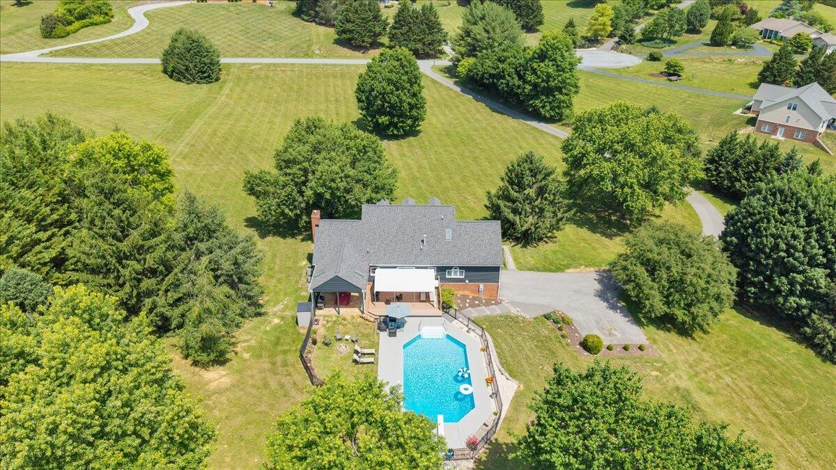 144 E Arrowhead CT - Photo 111