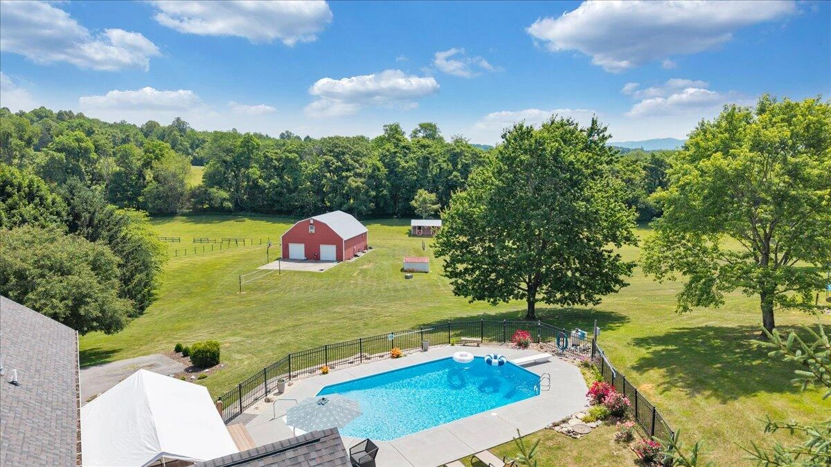 144 E Arrowhead CT - Photo 121