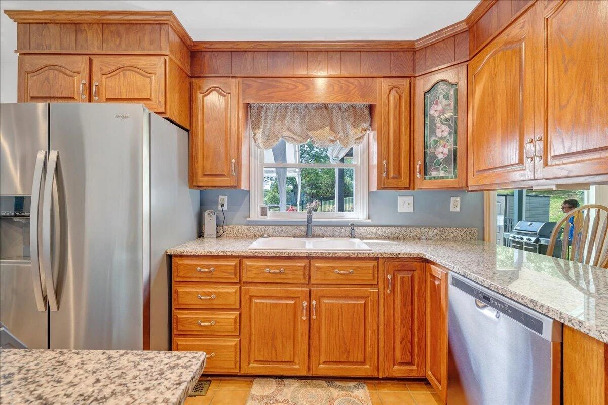 144 E Arrowhead CT - Photo 15