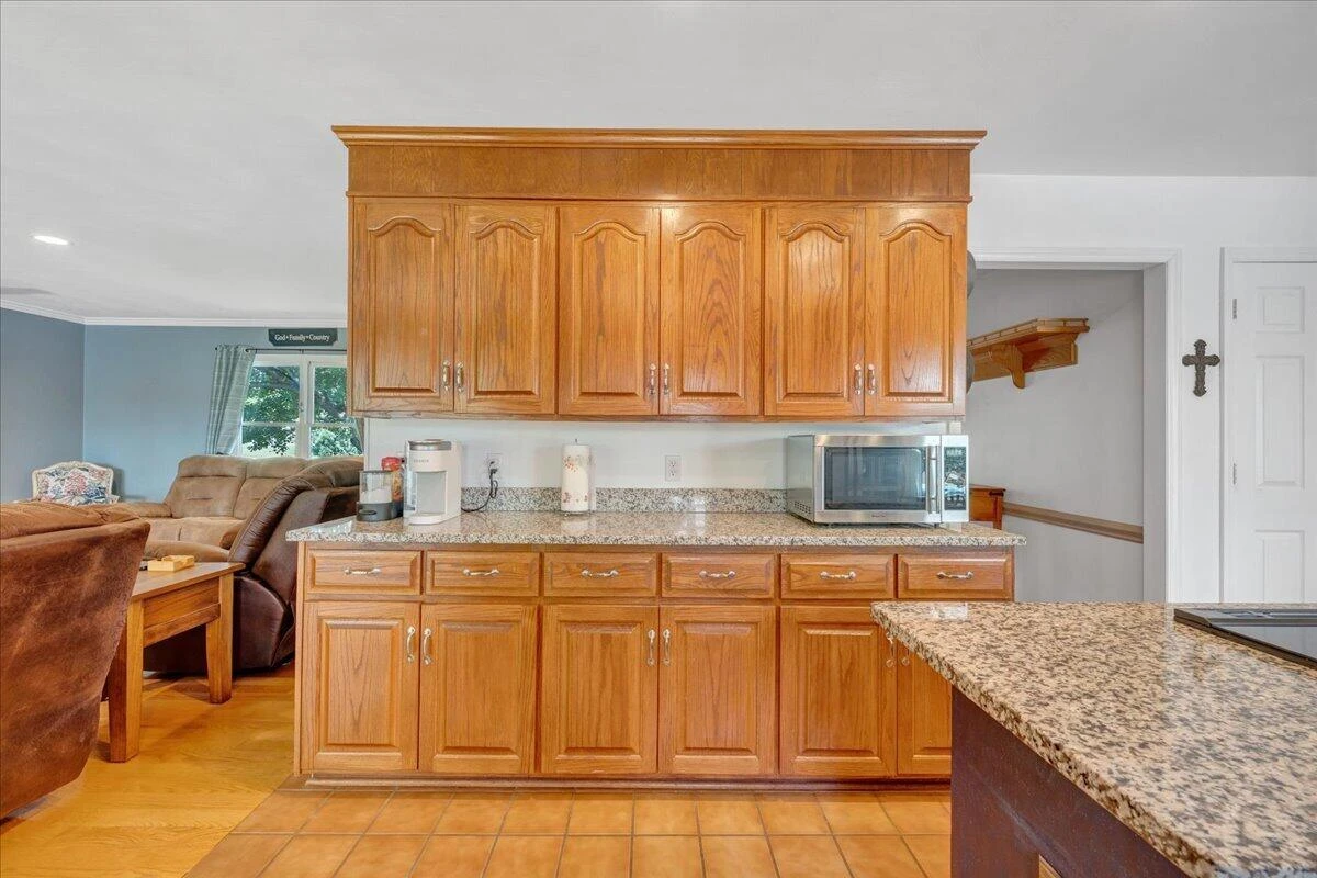 144 E Arrowhead CT - Photo 18