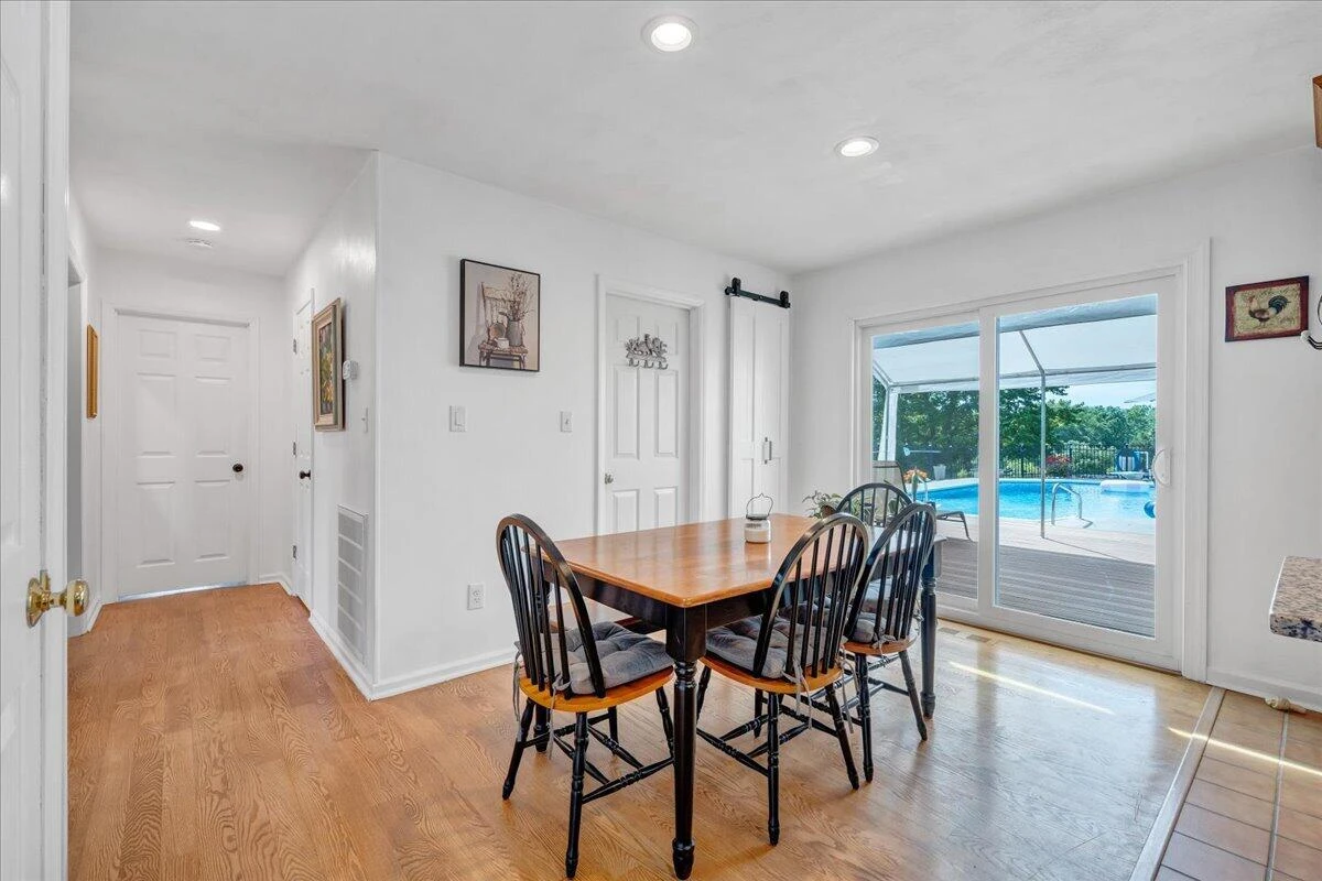 144 E Arrowhead CT - Photo 20
