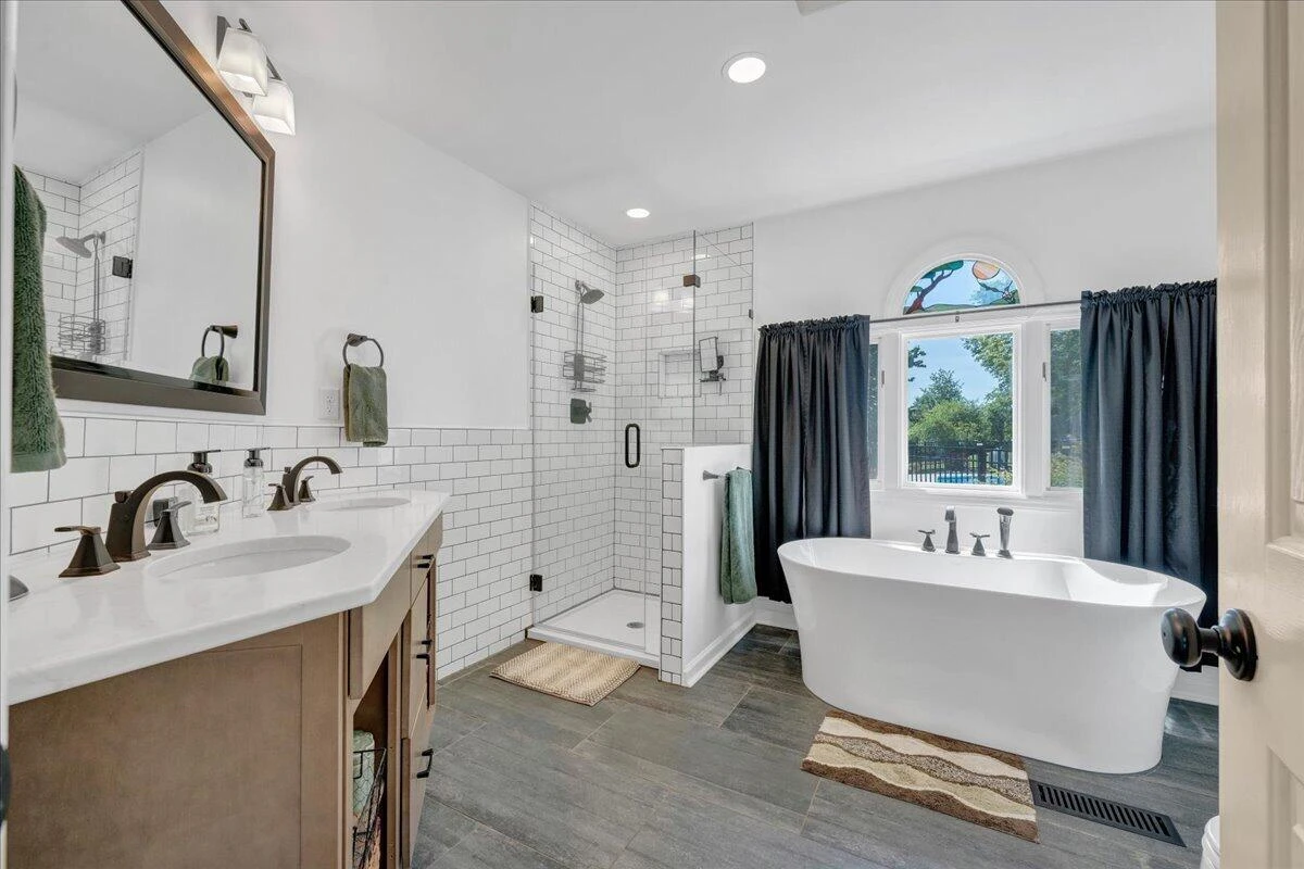 144 E Arrowhead CT - Photo 34