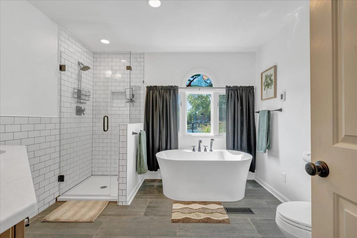 144 E Arrowhead CT - Photo 35