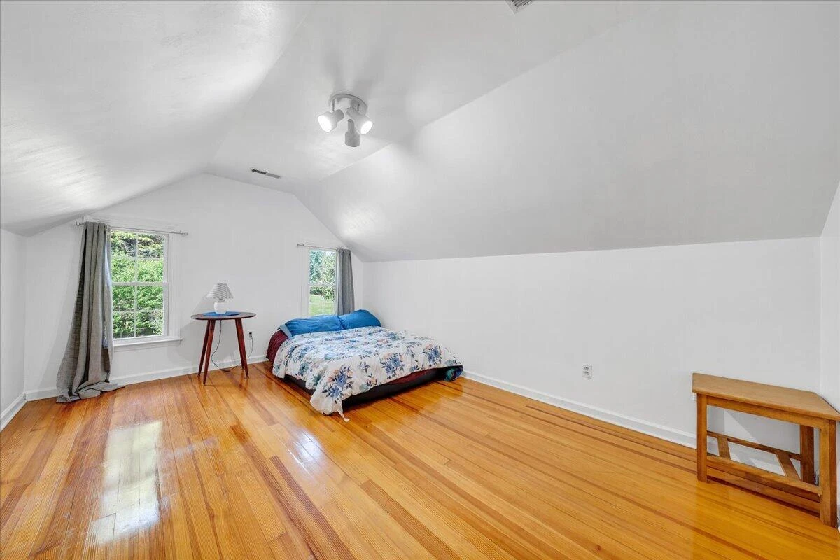 144 E Arrowhead CT - Photo 41
