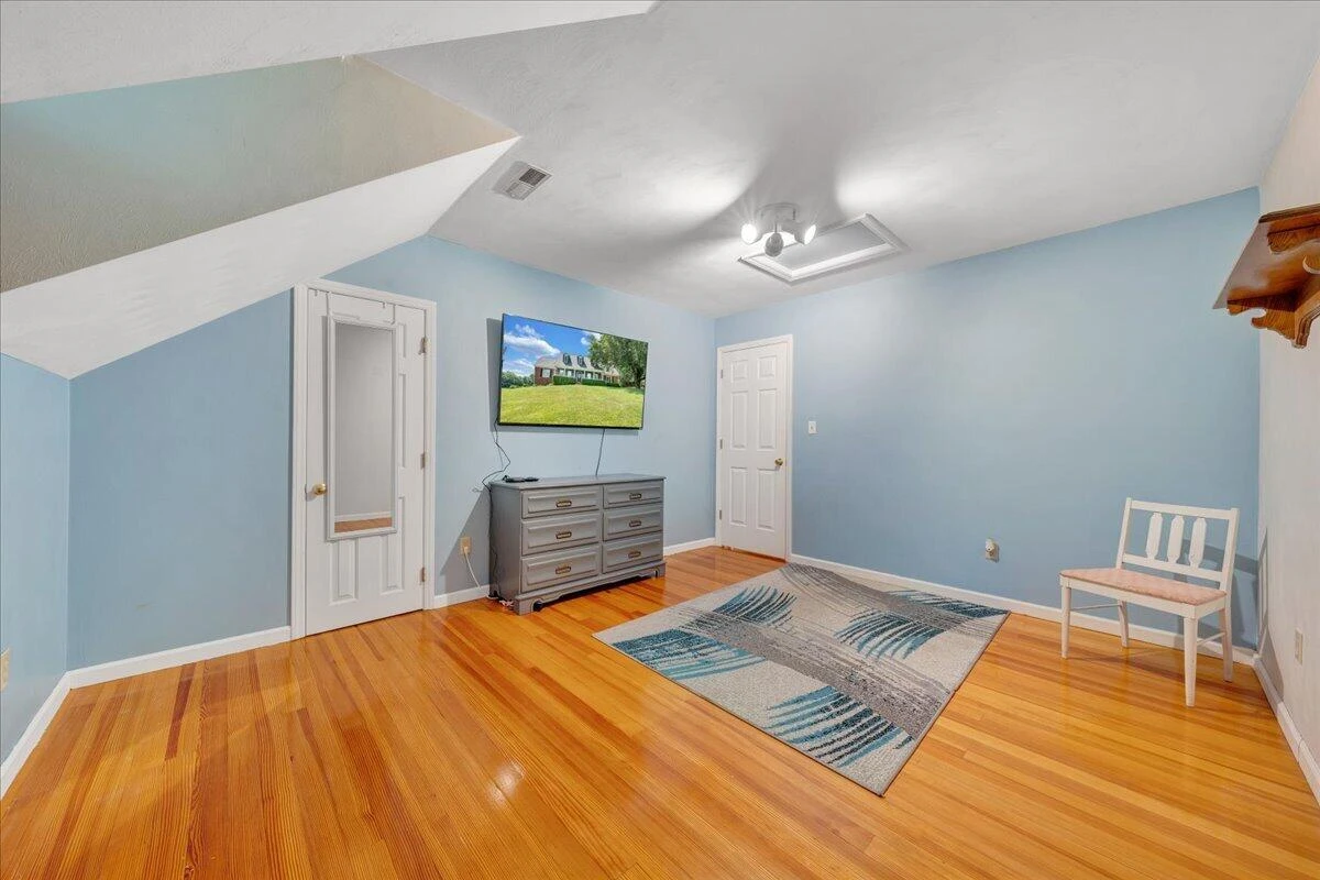 144 E Arrowhead CT - Photo 44