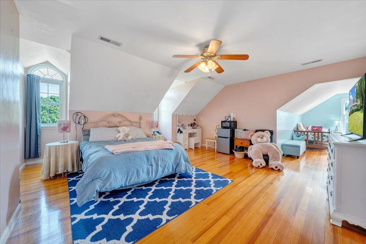 144 E Arrowhead CT - Photo 45