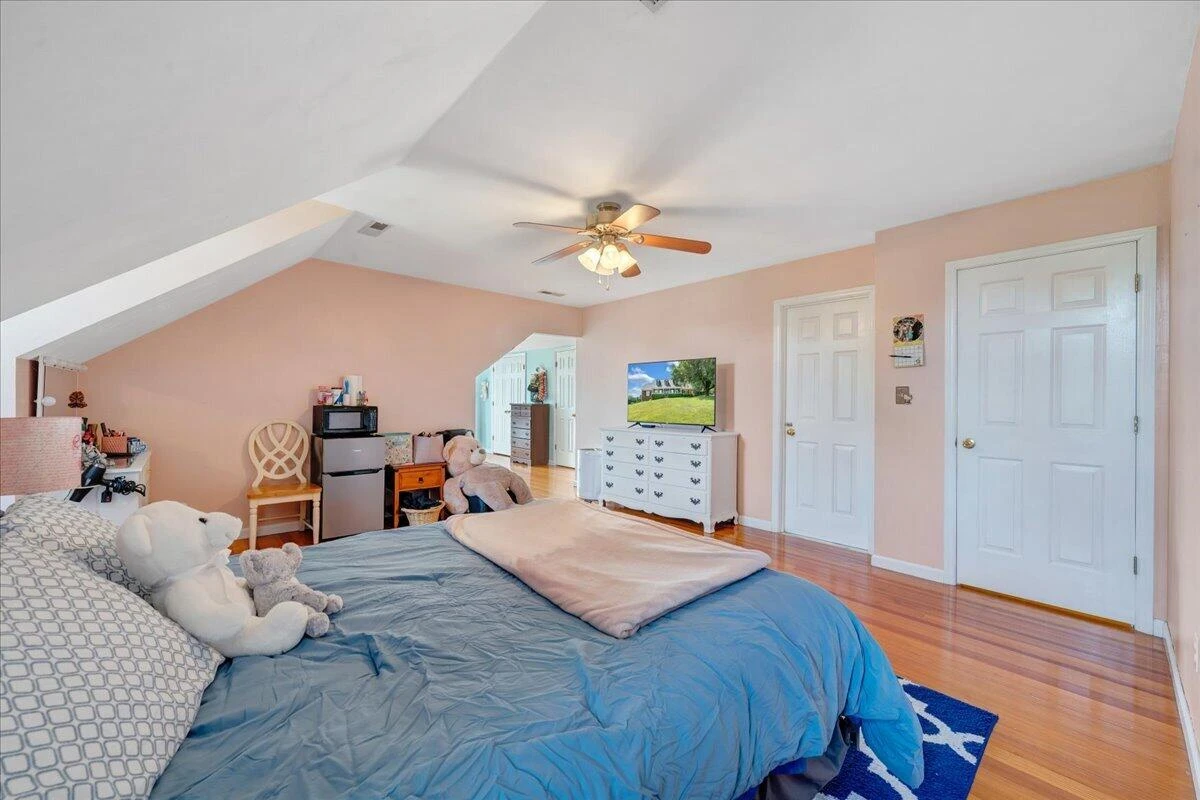 144 E Arrowhead CT - Photo 46