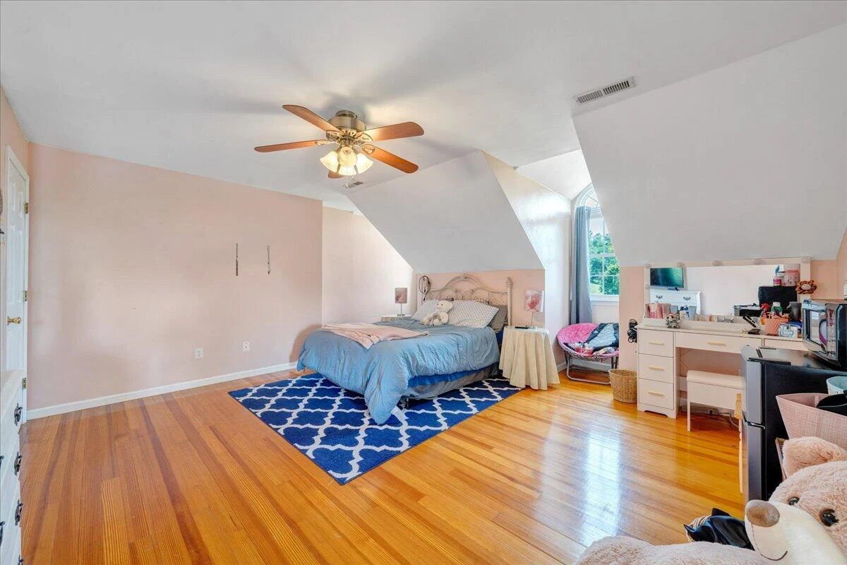 144 E Arrowhead CT - Photo 47