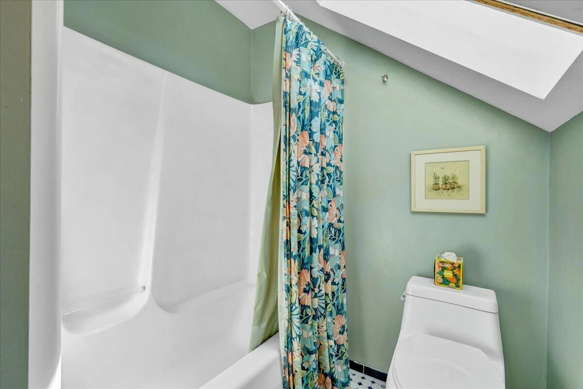 144 E Arrowhead CT - Photo 51