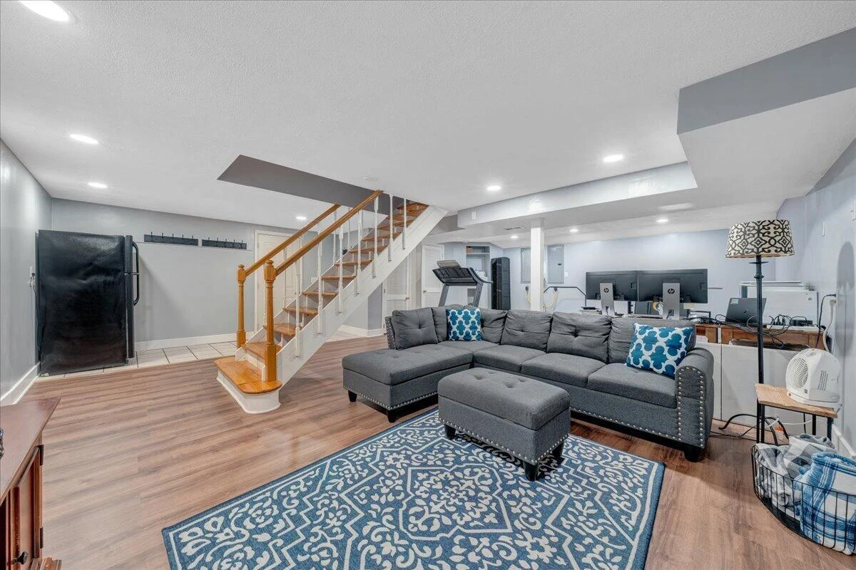144 E Arrowhead CT - Photo 55