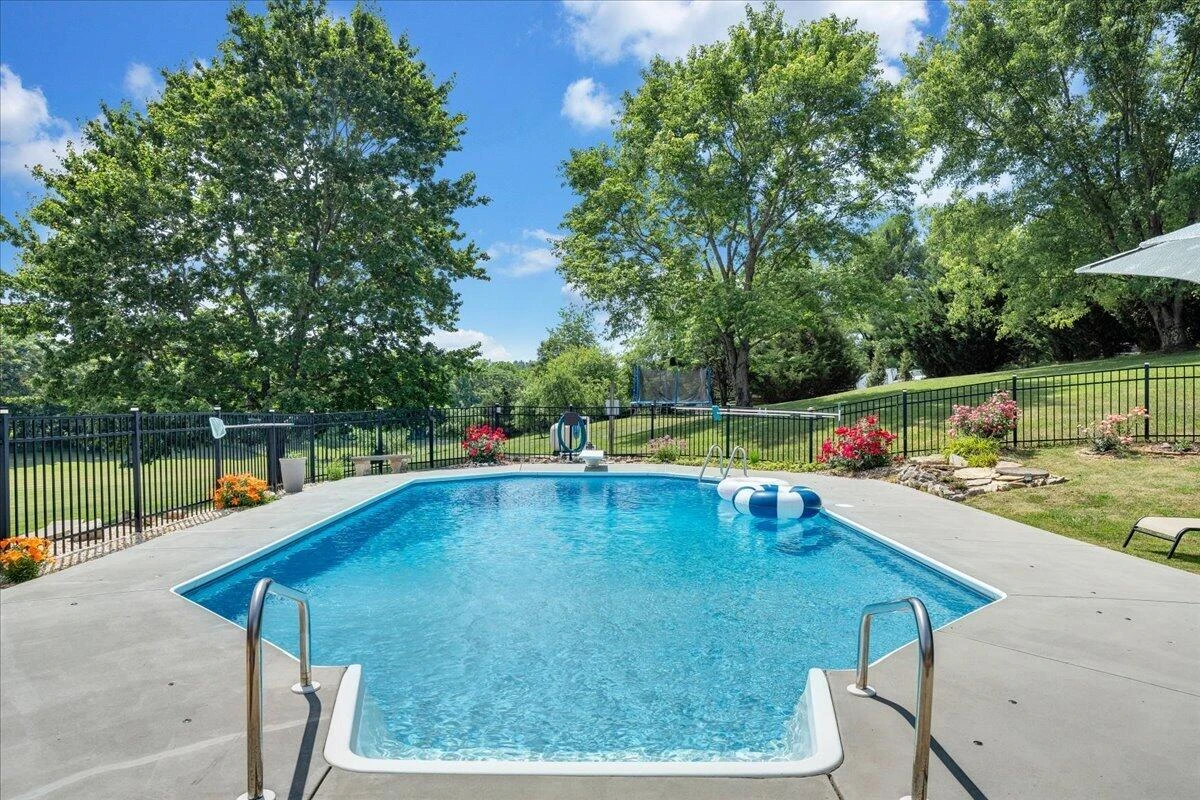 144 E Arrowhead CT - Photo 81