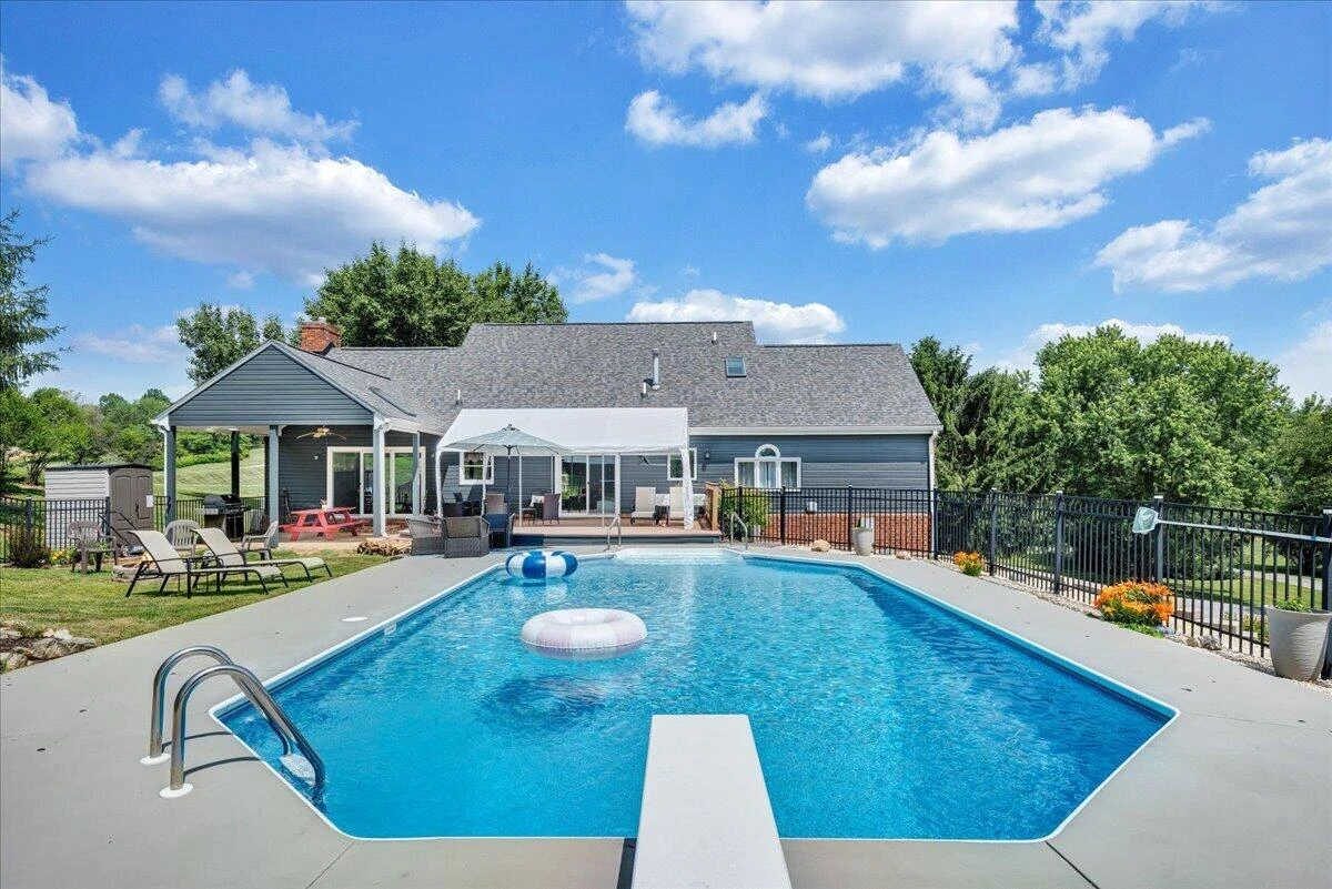 144 E Arrowhead CT - Photo 84