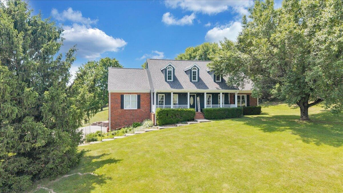 144 E Arrowhead CT - Photo 95